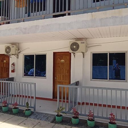 J&J Tourist Inn Bohol Exteriör bild